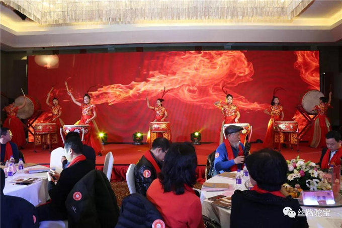 聚初心•赢未来 2019首届丝绸之路骆驼产业（西安）高峰论坛会议圆满落幕！